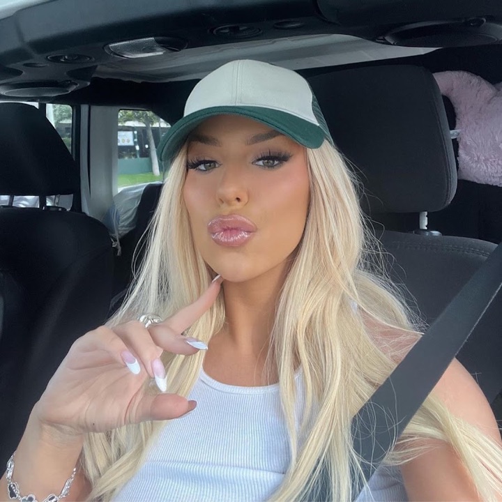 Tana Mongeau creator profile picture